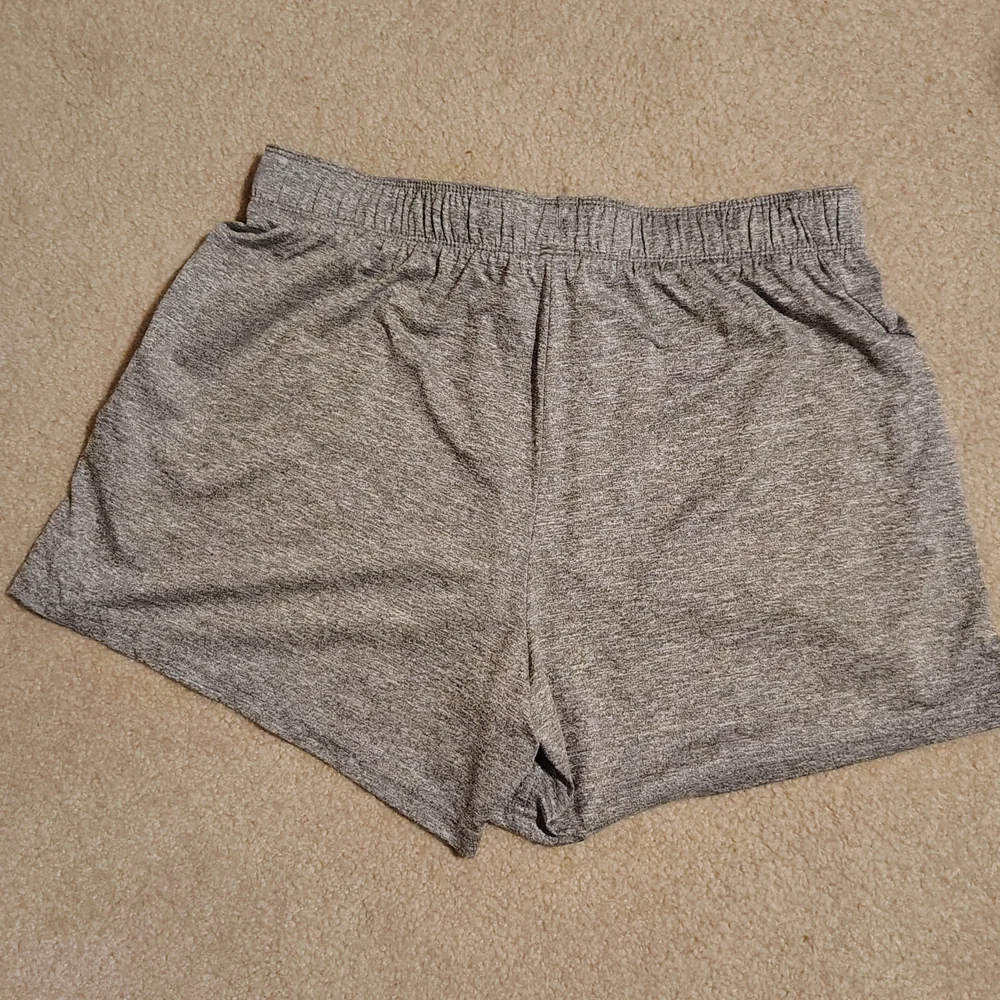 Heather Gray Women's Athletic Shorts NWOT - Picture 4 of 4
